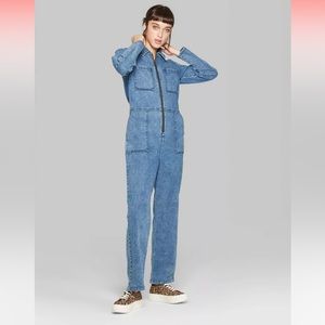 NWOT Wild Fable Women's Jumpsuit Denim S Long Sleeve Zip Durable